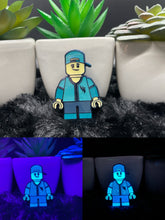 Load image into Gallery viewer, Minifig Nick Miller V2 Blind Bags (no set variant chance) - NO DUPES IF YOU ORDER 6 OR LESS
